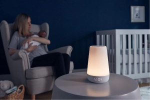 Mách Mẹ 5 Tips Chọn Đèn Ngủ Cho Bé Sơ Sinh Tốt Cho Sức Khỏe Dùng đèn ngủ cho bé sơ sinh có nguồn điện an toàn